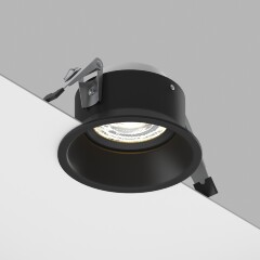 Lightstar 214607-SOLO Черный круглый встраиваемый светильник с углублением, диаметром 8.3 см, под лампу GU10, GU5.3 или LED модуль формата MR16, цоколи не идут в комплекте Lightstar 214607-SOLO Черный круглый встраиваемый светильник с углублением, диаметром 8.3 см, под лампу GU10, GU5.3 или LED модуль формата MR16, цоколи не идут в комплекте