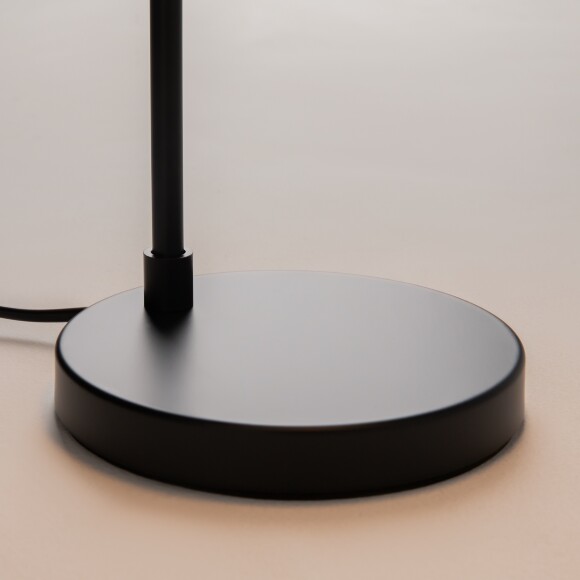 Настольная LED лампа Maytoni Fad MOD070TL-L8B3K 8Вт 3000K 420Лм 120° CRI80, матовый черный металл, металлический корпус, поворотный цилиндрический плафон, сенсорный диммер на корпусе