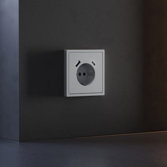 VLS001016 Накладка для розетки с заземлением и защитными шторками, с зарядкой от USB (ТИП С + ТИП A) серого цвета VOLTUM S70 (серый)