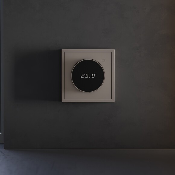 VLS070114 Терморегулятор электронный коричневого цвета. Индикация температуры и датчик для теплого пола. (Мощность 3500 Ватт) VOLTUM S70 (купучино)