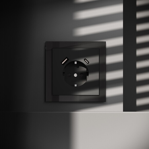 VLS040508 Розетка встраиваемая с заземлением и защитными шторками и с двумя USB зарядками Type-А и Type-C. Ток 16 Ампер (3500 Ватт) черного матового цвета VOLTUM S70 (черный матовый)