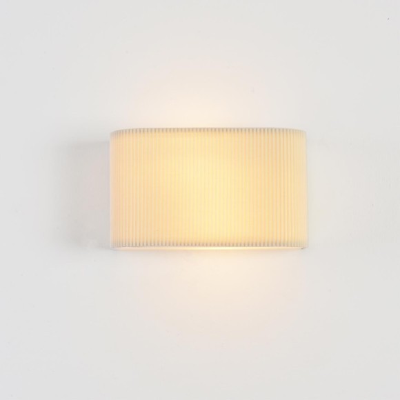 8327/2W Настенная бра шириной 20см с текстильным бежевым плафоном под лампы E14 2x40W 220V LUMION GOFERA