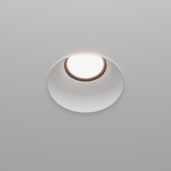 Crystal Lux CLT 083C1 WH 4000K 1400/004 Бесконтурный встраиваемый в ГКЛ светильник, круглый белый, диаметр отверстия в потолке 71мм, светодиодный 12Вт 4000К 1200Лм 24° CRI90 UGR<17