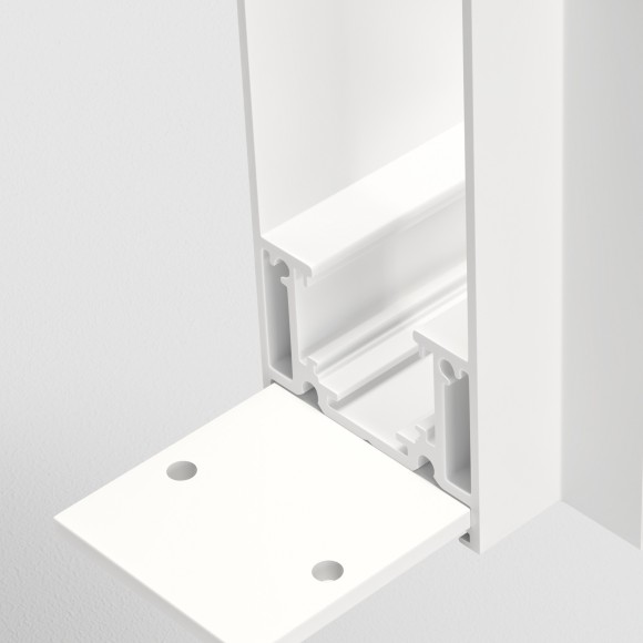 Угловой коннектор для накладных шинопроводов Maytoni Gravity TRA004CL-21W