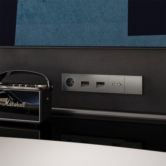 VLS060406 Розетка телевизионная оконечная для кабелей RG 6 - SAT 50 - SAT 703 - DG 113 (TV+SAT) (Телевизионный + Спутниковый) титанового цвета VOLTUM S70 (титан)