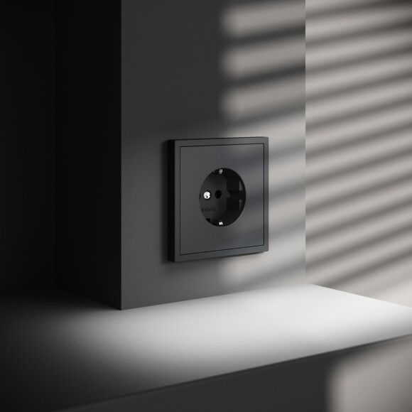 VLS040107 Розетка встраиваемая с заземлением максимальный ток 16 Ампер (3500 Ватт) графитового цвета VOLTUM S70 (графит)