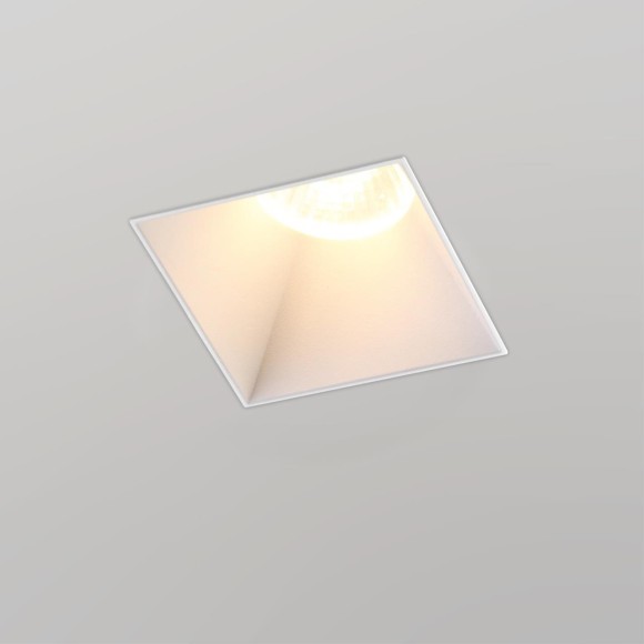 370997 Белый встраиваемый безрамочный квадратный спот для ГКЛ потолков (с механизмом Click Clack) лампа GU10 Novotech NIMBUS WIR 370997 Белый встраиваемый безрамочный квадратный спот для ГКЛ потолков (с механизмом Click Clack) лампа GU10 Novotech NIMBUS WIR