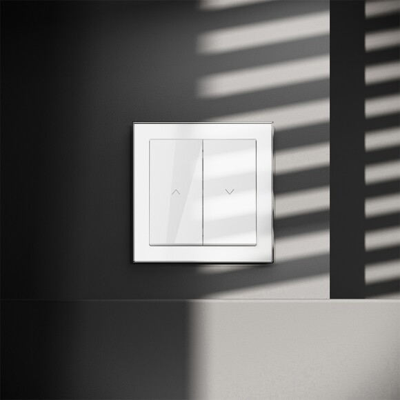 VLS020701 Выключатель для жалюзи звонкового типа для управления электроприводами белого глянцевого цвета 10А (2200 Ватт) VOLTUM S70 (белый глянцевый)