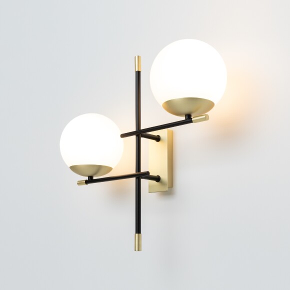 Бра Maytoni Nostalgia MOD050WL-02G черно-золотое основание, настенный светильник с шарами из стекла, две сменных лампы E14, без выключателя