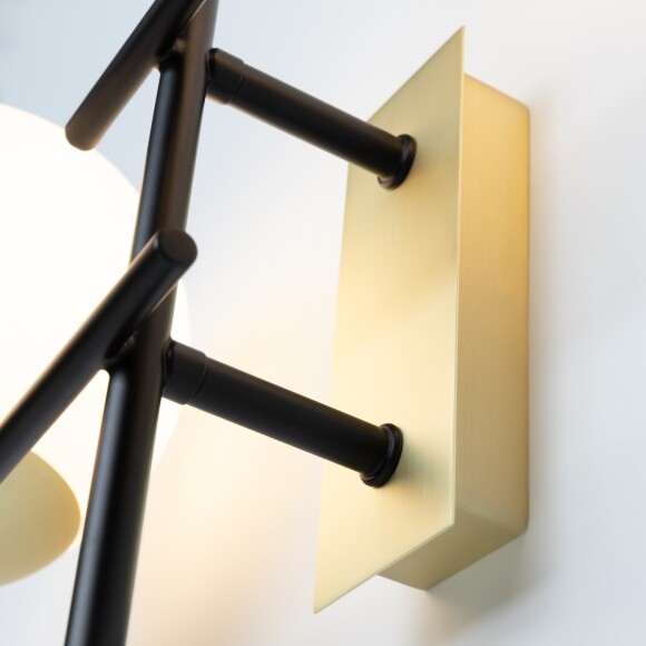 Бра Maytoni Nostalgia MOD050WL-02G черно-золотое основание, настенный светильник с шарами из стекла, две сменных лампы E14, без выключателя