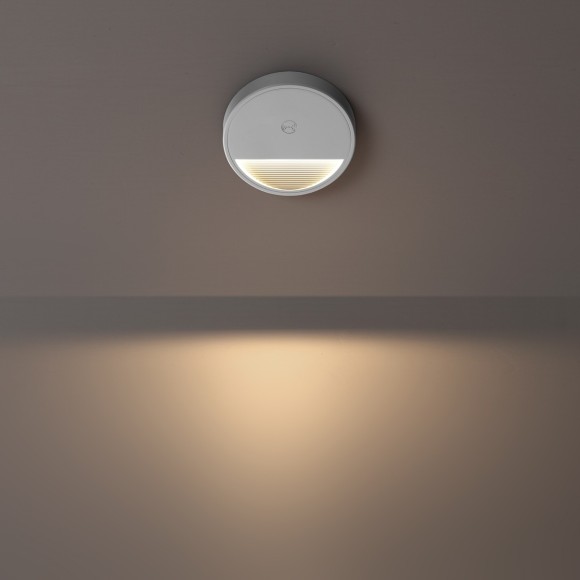 359707 Светильник c датчиком движения и аккумулятором, заряжаемый от usb, быстросъемный (на магнитах) для лестниц Novotech IP20 LED 0.4W 3000К 1000mAh Li-ion, 5V VESPERA 359707 Светильник c датчиком движения и аккумулятором, заряжаемый от usb, быстросъемный (на магнитах) для лестниц Novotech IP20 LED 0.4W 3000К 1000mAh Li-ion, 5V VESPERA