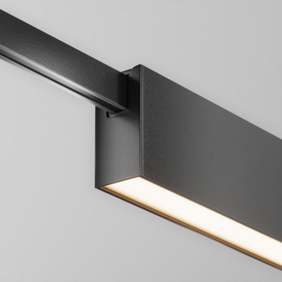 Магнитный трековый светильник Maytoni Flarity TR151-1-12W3K-B 3000K 460лм 12Вт Магнитный трековый светильник Maytoni Flarity TR151-1-12W3K-B 3000K 460лм 12Вт