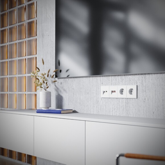 VLS060702 Розетка компьютерная RJ45 и ТV Телевизионная оконечная для антренных кабелей RG6 или РК 75-4,8-31. Патчкорд категории 6Е (для проводов CAT5-CAT6 до 10 Гбит/сек) белого матового цвета VOLTUM S70 (белый матовый)