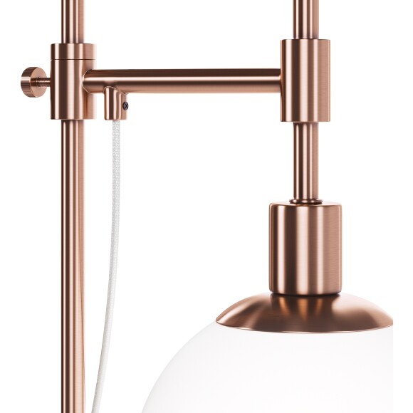 Настольная лампа Maytoni Erich MOD221-TL-01-G основание латунь, стеклянный шар, лампа 1xE14, выключатель на проводе в розетку, дизайнерский светильник Настольная лампа Maytoni Erich MOD221-TL-01-G основание латунь, стеклянный шар, лампа 1xE14, выключатель на проводе в розетку, дизайнерский светильник