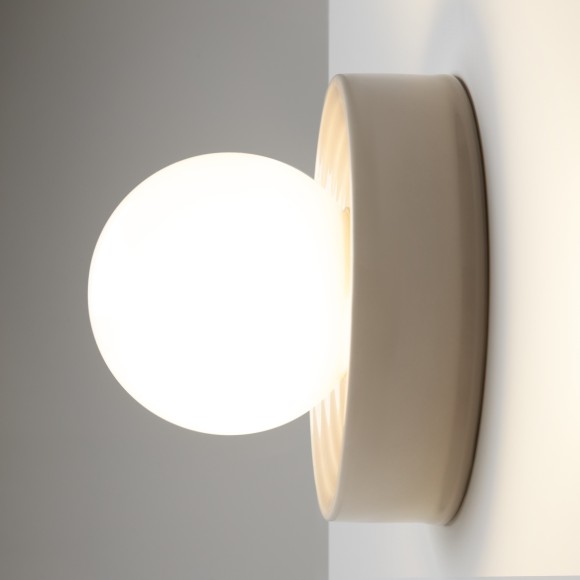 Настенный светильник (бра) Maytoni MOD403WL-01BG1