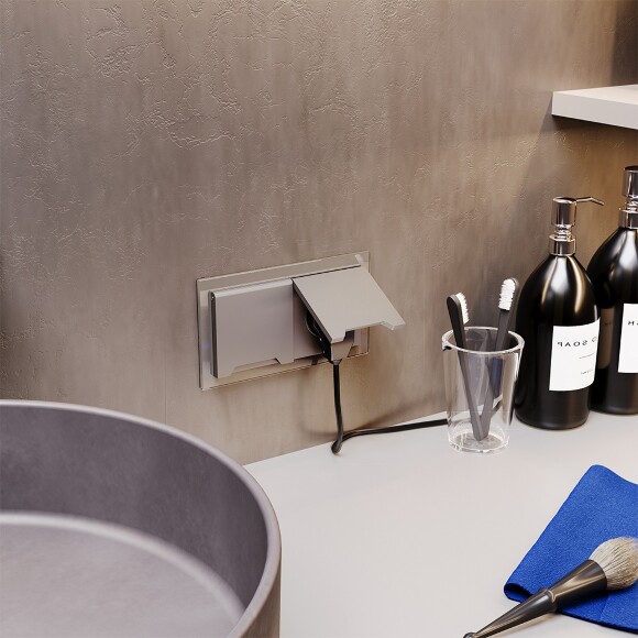 VLS040304 Розетка встраиваемая с заземлением, защитными шторками и крышкой 16 Ампер (3500 Ватт) шелкового цвета VOLTUM S70 (шелк)