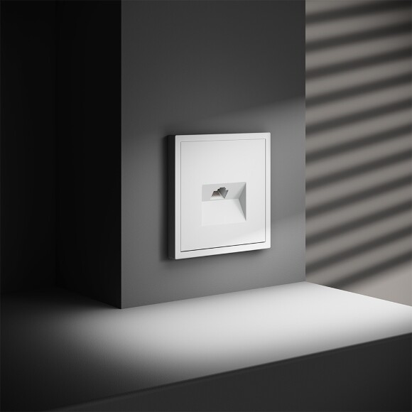 VLS060102 Розетка компьютерная RJ45 категории 6Е (для проводов CAT5-CAT6 до 10 Гбит/сек) белого матового цвета VOLTUM S70 (белый матовый)