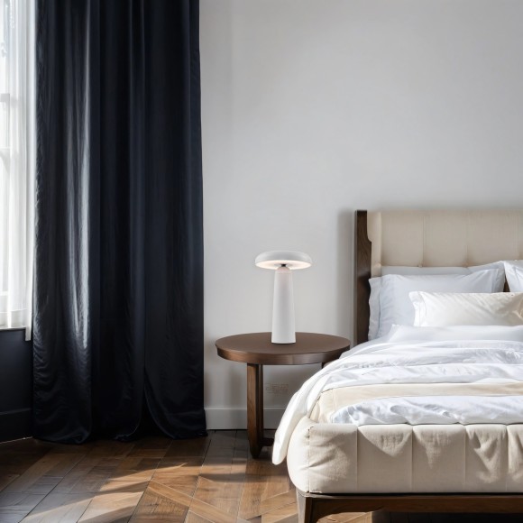 FR6109TL-L4W Светильник С питнаием от USB и аккумулятором Freya