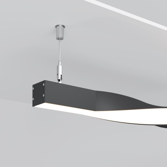 Радиусный профиль 35x35 Twist левый черный ALM-3535R-B-TL-90°-0.4M Радиусный профиль 35x35 Twist левый черный ALM-3535R-B-TL-90°-0.4M