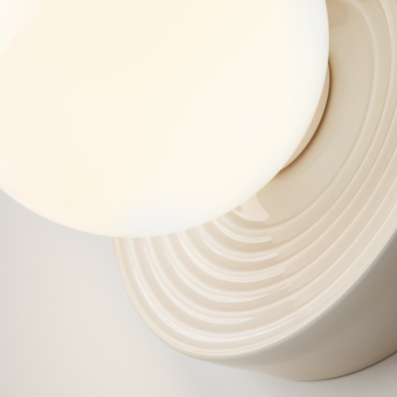 Настенный светильник (бра) Maytoni MOD403WL-01BG