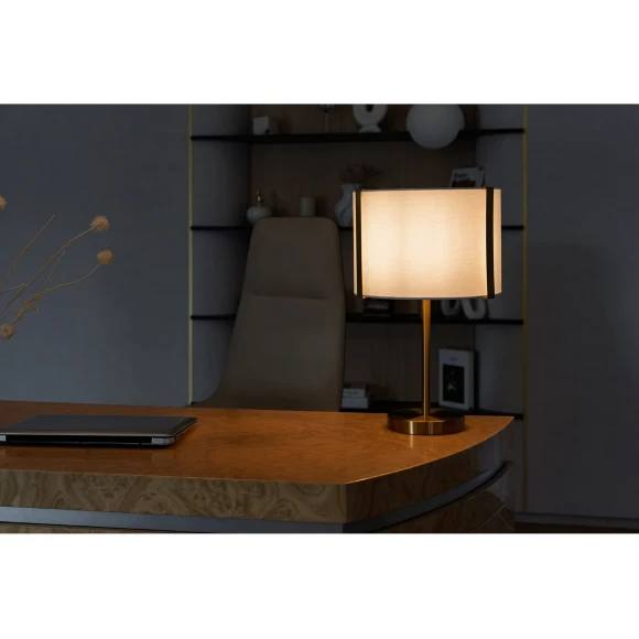 Arte Lamp Dream A4110LT-1PB Настольная лампа классического стиля с абажуром диаметром 28 см, плафон белый текстиль, медный металл, лампа E14 1шт до 40Вт IP20 220В, выключатель на проводе в розетку