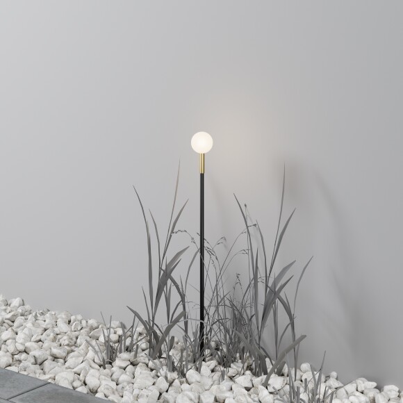 Maytoni Flare S O523FL-L2BS3K Ландшафтный светодиодный светильник столбик 80 см, окантовка латунь, основание металл алюминий черный, плафон шар акрил диаметр 4.4 см, монтаж в грунт LED 2.4Вт 3000K 115Лм IP65 360° 24V