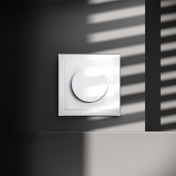 VLS070301 Диммер (светорегулятор) поворотно-нажимной 600 Ватт, белого глянцевого цвета VOLTUM S70 (белый глянцевый)