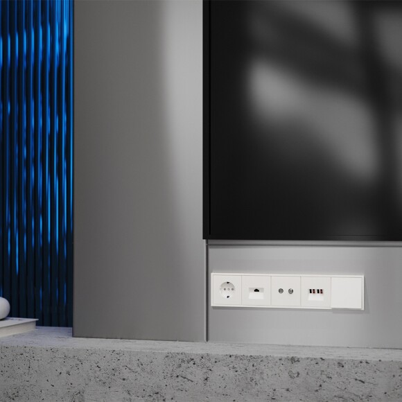 VLS001313 Накладка для розетки RJ45 категории 6Е (для проводов CAT5-CAT6 до 10 Гбит/сек) бежевого цвета VOLTUM S70 (хлопок)