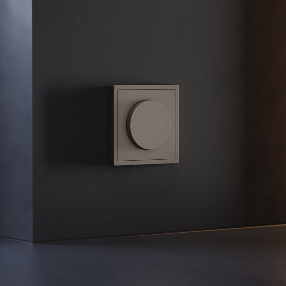 VLS002014 Накладка для диммера (светорегулятора) поворотно-нажимного коричневого цвета VOLTUM S70 (купучино)