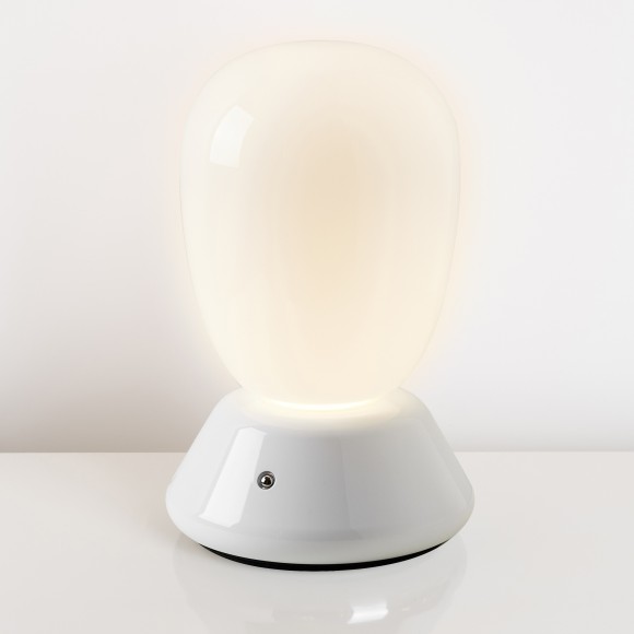 Настольная лампа диммируемая 10W 3000K матовый/белый Uovo III Lightstar 807916