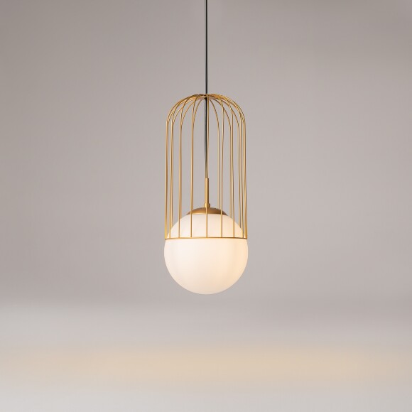 Подвесной светильник Maytoni Telford P363PL-01G Е27 макс 25Вт, золото, стеклянный матовый плафон белый, декоративная металлическая решётка, рег. высота 595-1760 мм, современный интерьерный светильник