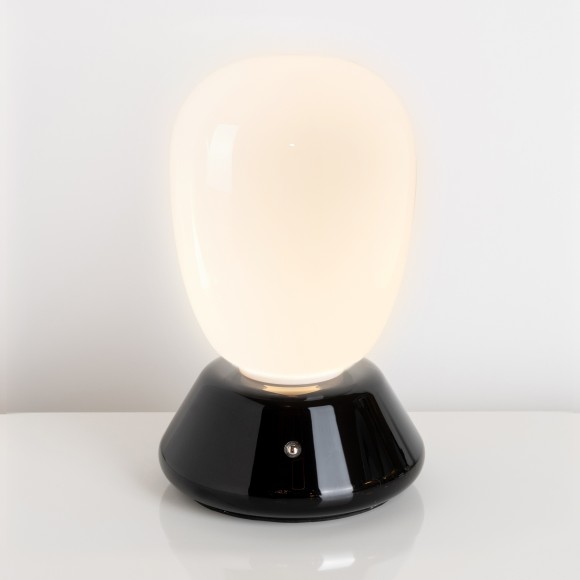 Настольная лампа диммируемая 10W 3000K матовый/черный Uovo III Lightstar 807917