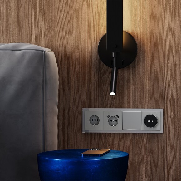 VLS110405 Рамка стеклянная для электрических изделий VOLTUM серии S70 на 4 поста алюминиевого цвета из стекла