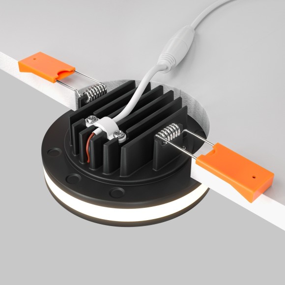 Встраиваемый светильник Maytoni DL303-L7B Phanton светодиодный LED 7W