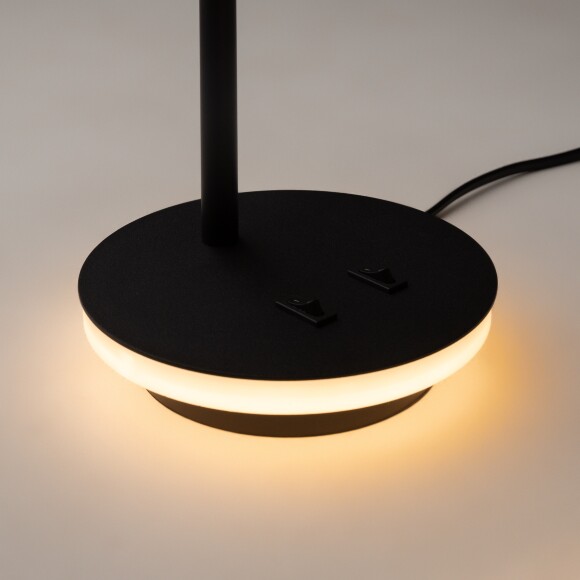 Настольный светильник Maytoni Estudo Z010TL-L8B3K LED 9Вт 3000K 589Лм 36° CRI80, черный матовый металл, поворотный плафон-цилиндр, декоративная подсветка основания, высота 455 мм Настольный светильник Maytoni Estudo Z010TL-L8B3K LED 9Вт 3000K 589Лм 36° CRI80, черный матовый металл, поворотный плафон-цилиндр, декоративная подсветка основания, высота 455 мм