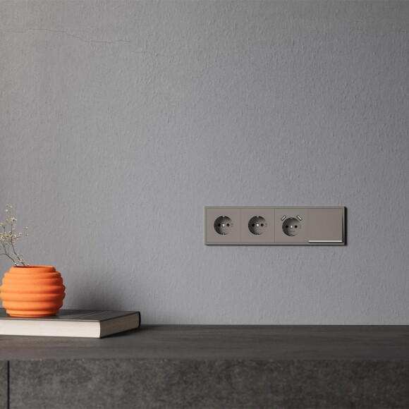 VLS000214 Клавиша коричневого цвета для выключателя и переключателя одноклавишного с подсветкой VOLTUM S70 (купучино)