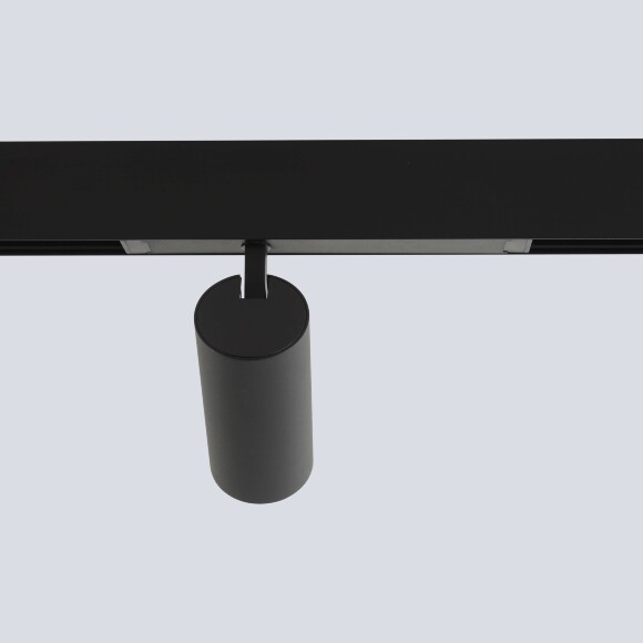 Crystal Lux CLT 0.35 003 18W BL 4000K 1409/381 Черный магнитный трековый светодиодный спот направленного света, 18Вт 4000К 1680Лм CRI90 36° IP20 220V, 130x90мм Crystal Lux CLT 0.35 003 18W BL 4000K 1409/381 Черный магнитный трековый светодиодный спот направленного света, 18Вт 4000К 1680Лм CRI90 36° IP20 220V, 130x90мм