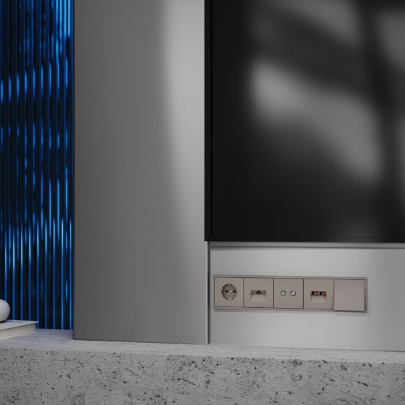 VLS000614 Накладка для розетки с заземлением коричневого цвета VOLTUM S70 (купучино)