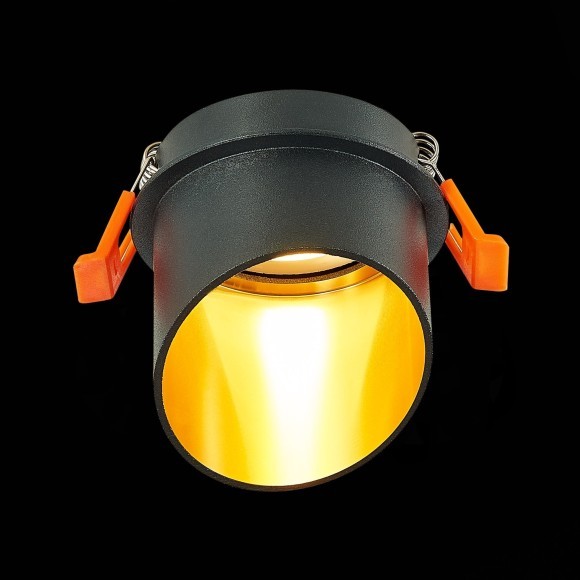 ST214.408.01 Св-к встр. Черный GU10 1*50W  IP20 L68xW68xH68 220V Без ламп Встраиваемые светильники