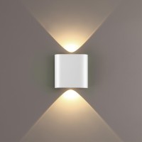 Настенный светильник в виде тонкого плоского скругленного квадрата от Odeon Light LED 2W 3000K 220V MAGNUM 7192/2WL