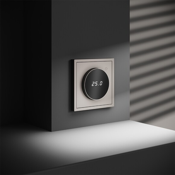 VLS070103 Терморегулятор электронный кашемирового цвета. Индикация температуры и датчик для теплого пола. (Мощность 3500 Ватт) VOLTUM S70 (кашемир)