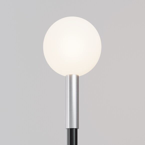 Maytoni Flare S O523FL-L2PT3K Ландшафтный светодиодный светильник столбик 80 см, окантовка платина, основание металл алюминий черный, плафон шар акрил диаметр 4.4 см, монтаж в грунт LED 2.4Вт 3000K 115Лм IP65 360° 24V