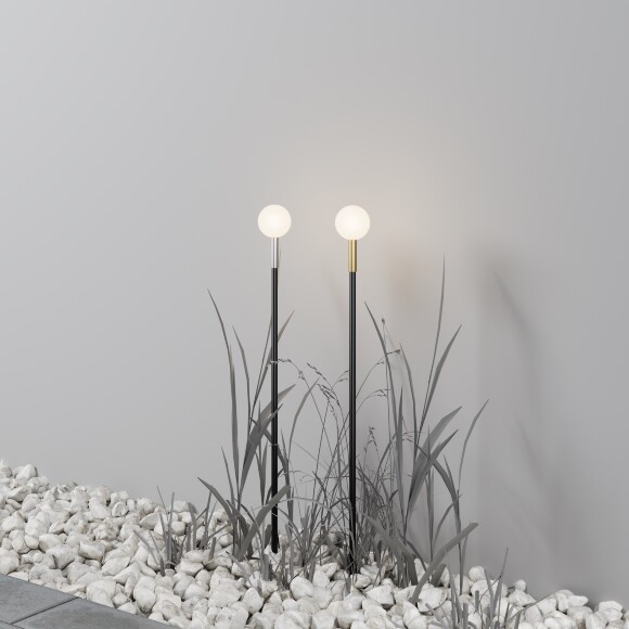 Maytoni Flare S O523FL-L2PT3K Ландшафтный светодиодный светильник столбик 80 см, окантовка платина, основание металл алюминий черный, плафон шар акрил диаметр 4.4 см, монтаж в грунт LED 2.4Вт 3000K 115Лм IP65 360° 24V