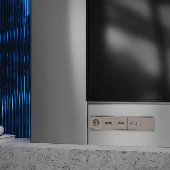 VLS001414 Накладка для розетки компьютерной двойной RJ45 категории 6Е (для проводов CAT5-CAT6 до 10 Гбит/сек) коричневого цвета VOLTUM S70 (купучино)