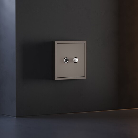 VLS001614 Накладка для розетки телевизионной оконечной TV+SAT (Телевизионный + Спутниковый) коричневого цвета VOLTUM S70 (купучино)