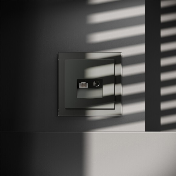 VLS060706 Розетка компьютерная RJ45 и ТV Телевизионная оконечная для антренных кабелей RG6 или РК 75-4,8-31. Патчкорд категории 6Е (для проводов CAT5-CAT6 до 10 Гбит/сек) титанового цвета VOLTUM S70 (титан)