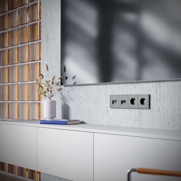 VLS060706 Розетка компьютерная RJ45 и ТV Телевизионная оконечная для антренных кабелей RG6 или РК 75-4,8-31. Патчкорд категории 6Е (для проводов CAT5-CAT6 до 10 Гбит/сек) титанового цвета VOLTUM S70 (титан)