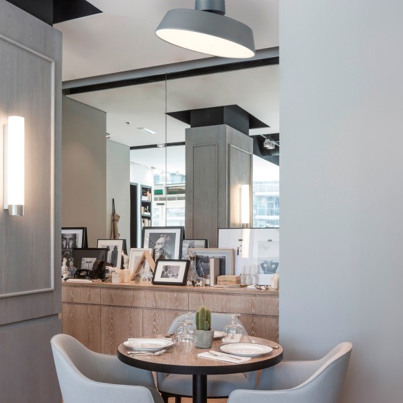 SLE600242-01 Светильник потолочный Черный/Белый LED 1*30W 3000K VIGO