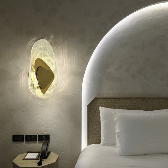 SL6123.301.01 Светильник настенный ST-Luce Латунь/Прозрачно-белый LED 1*7W 4000K MUSE SL6123.301.01 Светильник настенный ST-Luce Латунь/Прозрачно-белый LED 1*7W 4000K MUSE