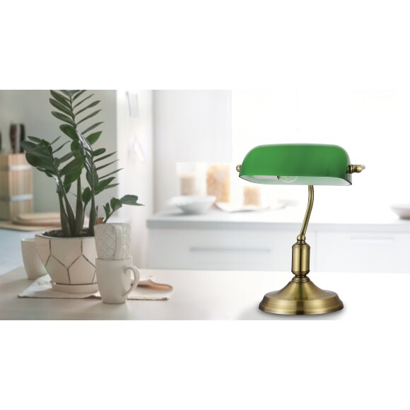 Настольная лампа Maytoni Kiwi Z153-TL-01-BS E27 40Вт металл латунь, зелёный стеклянный плафон с белым рассеивателем внутри, классический кабинетный светильник, выключатель на проводе в розетку